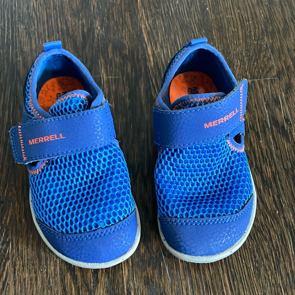 Merrell toddler water shoes, size 7T